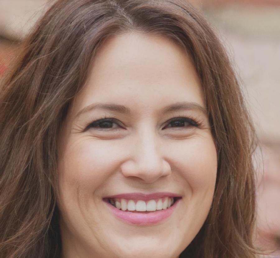 Ritratto professionale di Elena Montanari